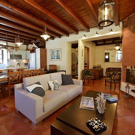 Kamini'S Tranquility Retreat Villa Hydra  Exterior photo