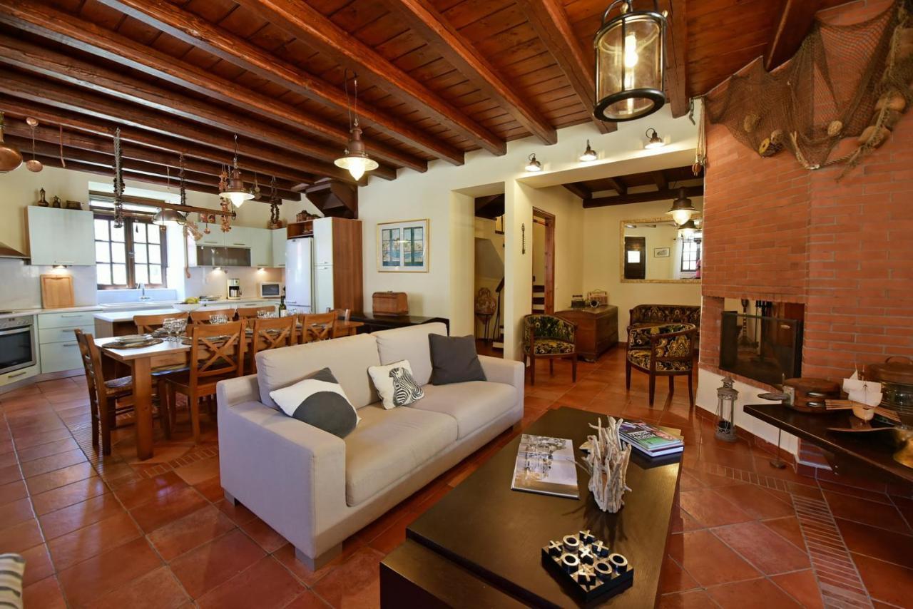 Kamini'S Tranquility Retreat Villa Hydra  Exterior photo