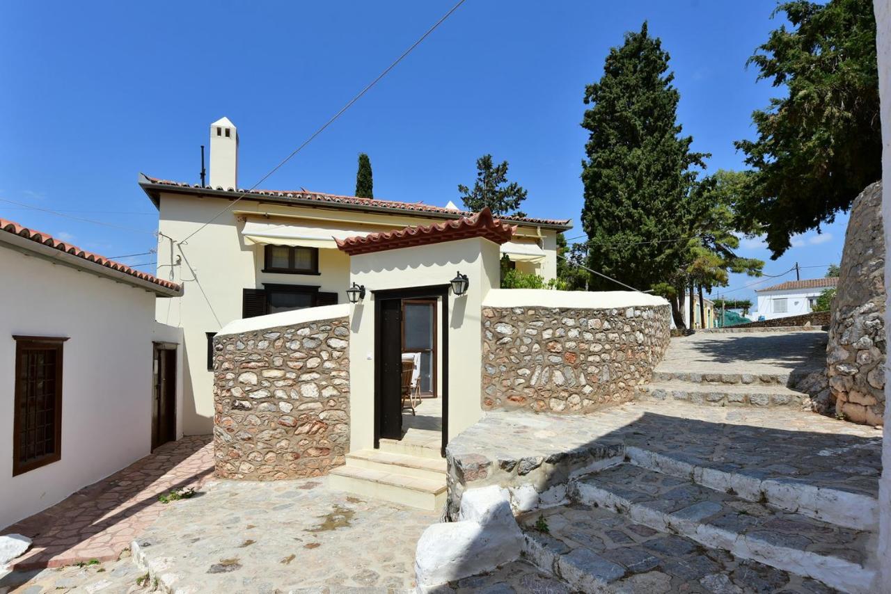 Kamini'S Tranquility Retreat Villa Hydra  Exterior photo