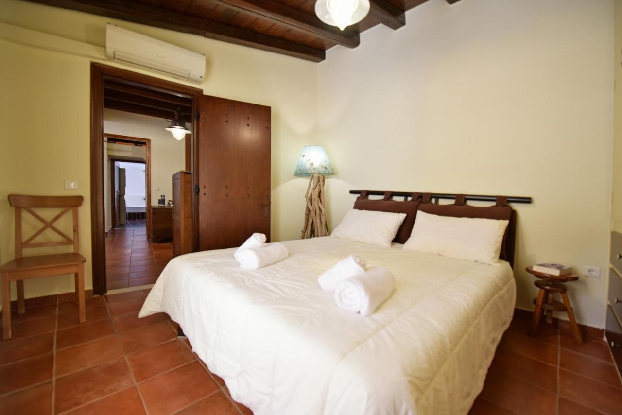 Kamini'S Tranquility Retreat Villa Hydra  Exterior photo